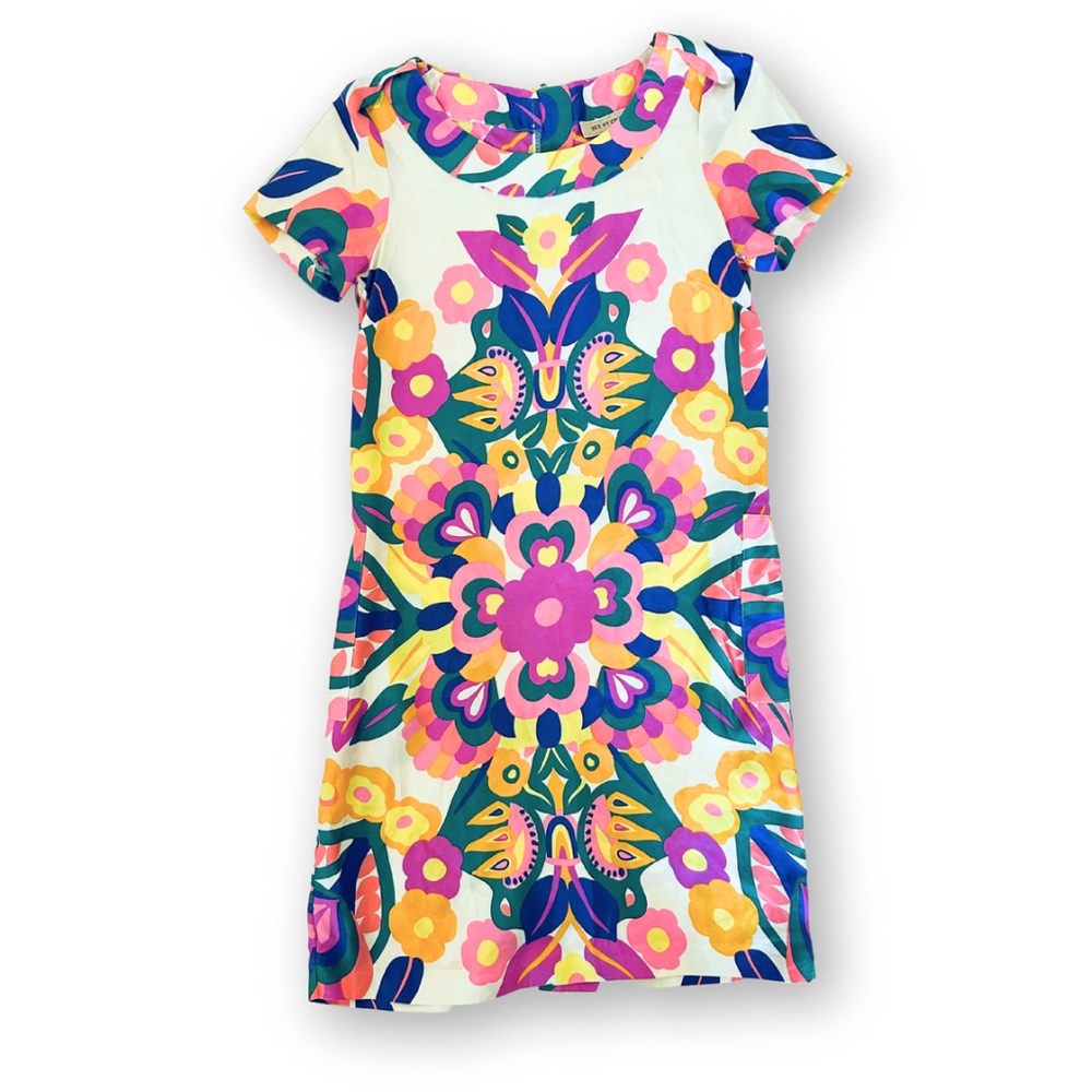 See by Chloe size Small dress, EUC, 100% silk. Pockets 🙌